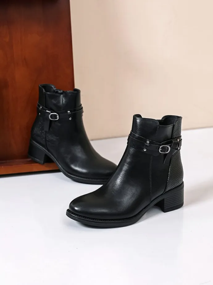 Ankle-Boots in Schwarz