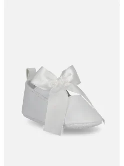 Baby-Ballerinas in weiß