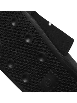 Badeschuhe in Schwarz