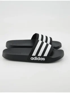 Badeschuhe in Schwarz