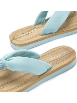 Badezehentrenner in grün