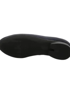 Ballerina GUAD2 in Water