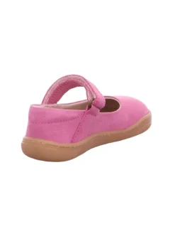 Ballerina in fuchsia