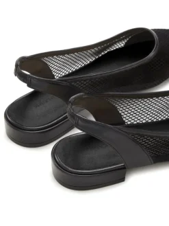 Ballerina in schwarz