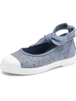 Ballerinas in Hellblau