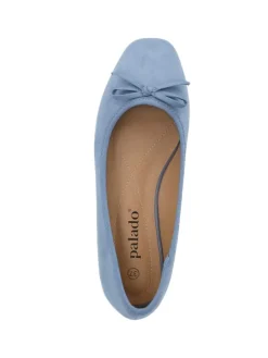 Ballerinas in l. blue