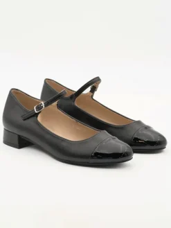 Ballerinas in Schwarz