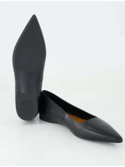 Ballerinas in Schwarz