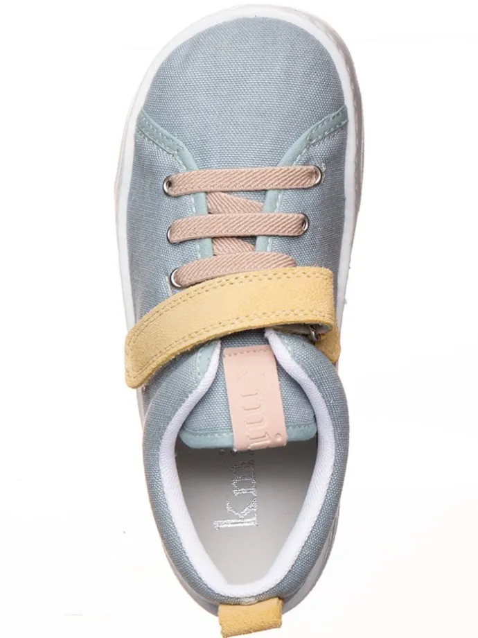 Barfußschuhe in Hellblau