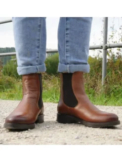Chelsea Boots in Brown/Brown