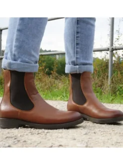 Chelsea Boots in Brown/Brown