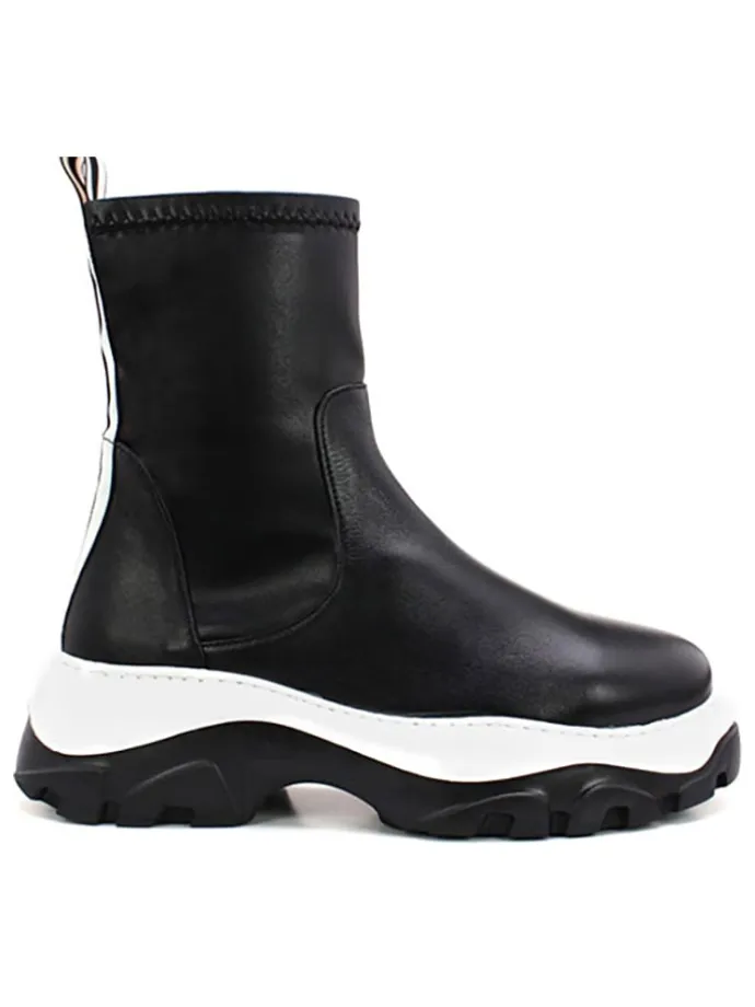 Chelsea-Boots in Schwarz