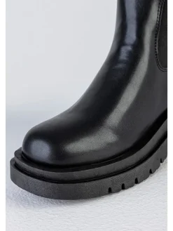 Chelsea-Boots in Schwarz