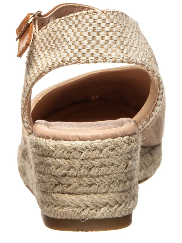 Espadrilles in Beige