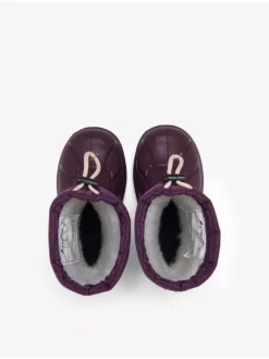 Gummistiefel in lila