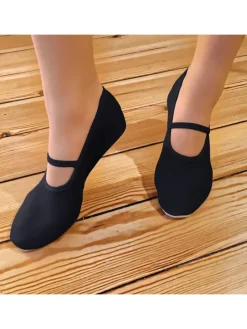 Gymnastikschuhe Standard in schwarz