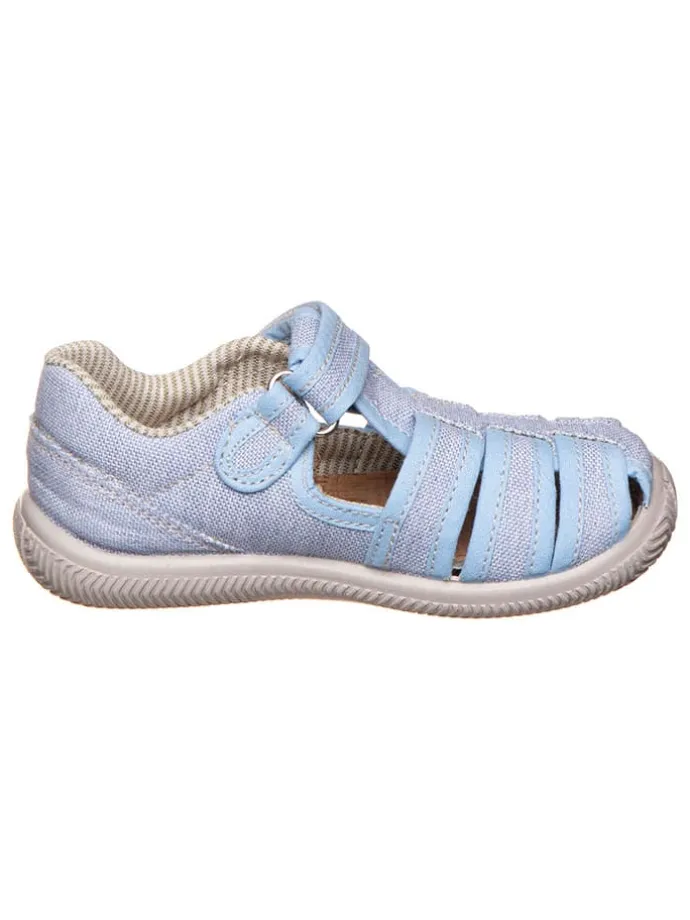 Halbsandalen in Hellblau