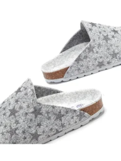 Hausschuh in grau