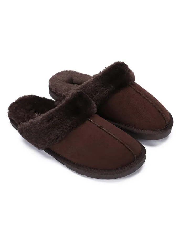 Hausschuhe in Braun