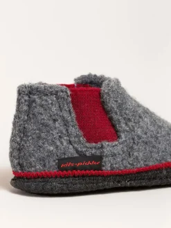 Hausschuhe in Grau