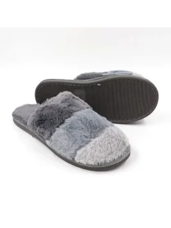 Hausschuhe in Grau