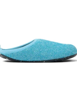 Hausschuhe in Hellblau