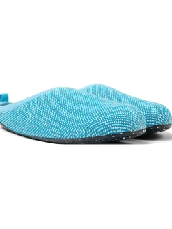 Hausschuhe in Hellblau