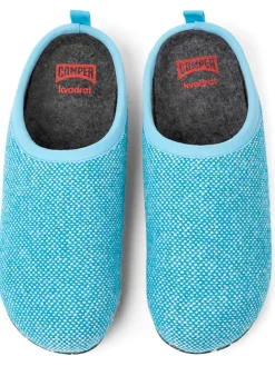 Hausschuhe in Hellblau