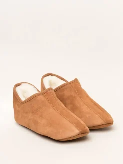 Hausschuhe in Hellbraun