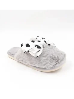 Hausschuhe in Hellgrau