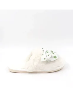 Hausschuhe in Weiß