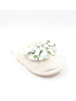 Hausschuhe in Weiß