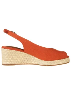 Keilsandaletten in Rot