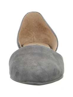 Klassische Ballerina in grau