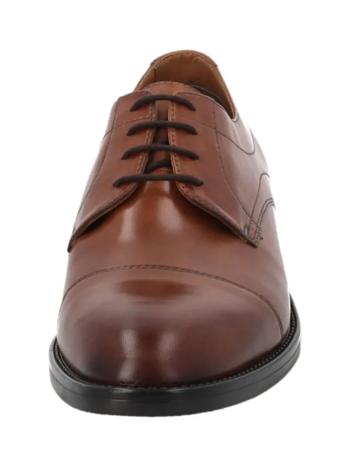 Klassische Halbschuhe in cognac