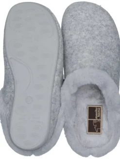 Klassische Hausschuhe in hellgrau