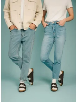 Klassische Pantoletten in braun