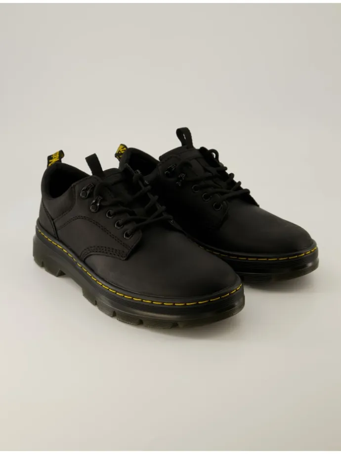 Klassische Schnürschuhe in Schwarz