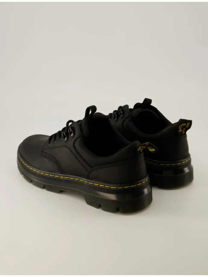 Klassische Schnürschuhe in Schwarz