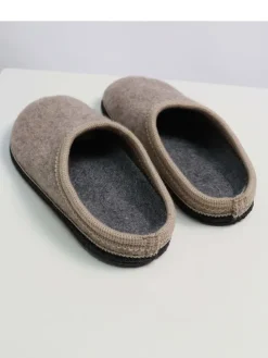 Lammfell-Hausschuhe in Beige