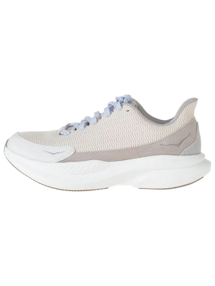 Laufschuhe "Mach 6 Reformation" in Beige