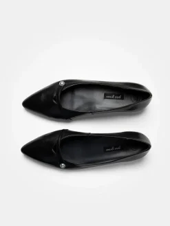 Leder-Ballerinas in Schwarz