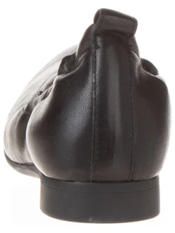 Leder-Ballerinas in Schwarz