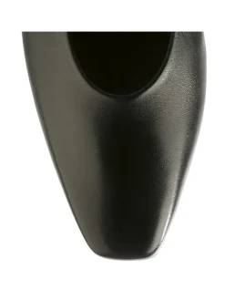 Leder-Ballerinas in Schwarz