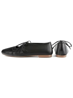 Leder-Ballerinas in Schwarz
