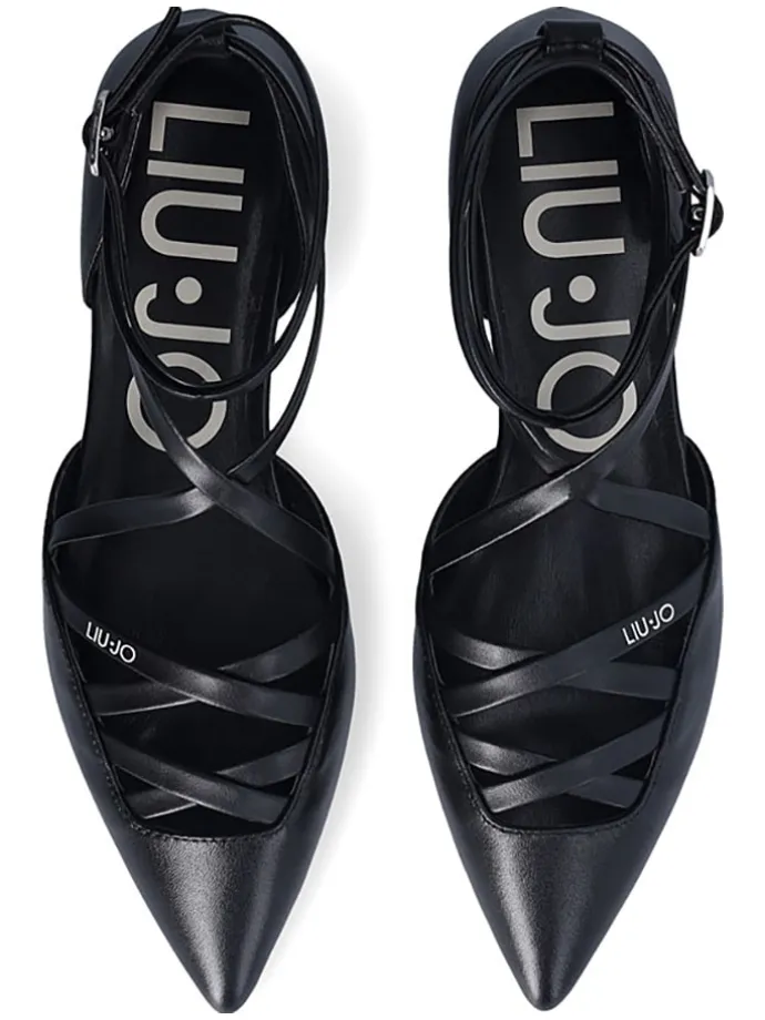 Leder-Ballerinas in Schwarz