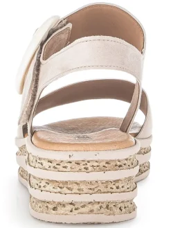 Leder-Keilsandaletten in Beige