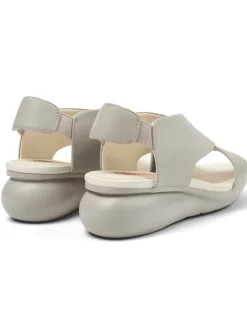 Leder-Keilsandaletten in Grau