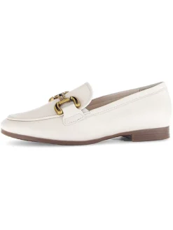 Leder-Mokassins in Creme