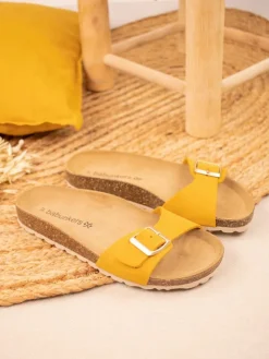 Leder-Pantoletten in Gelb